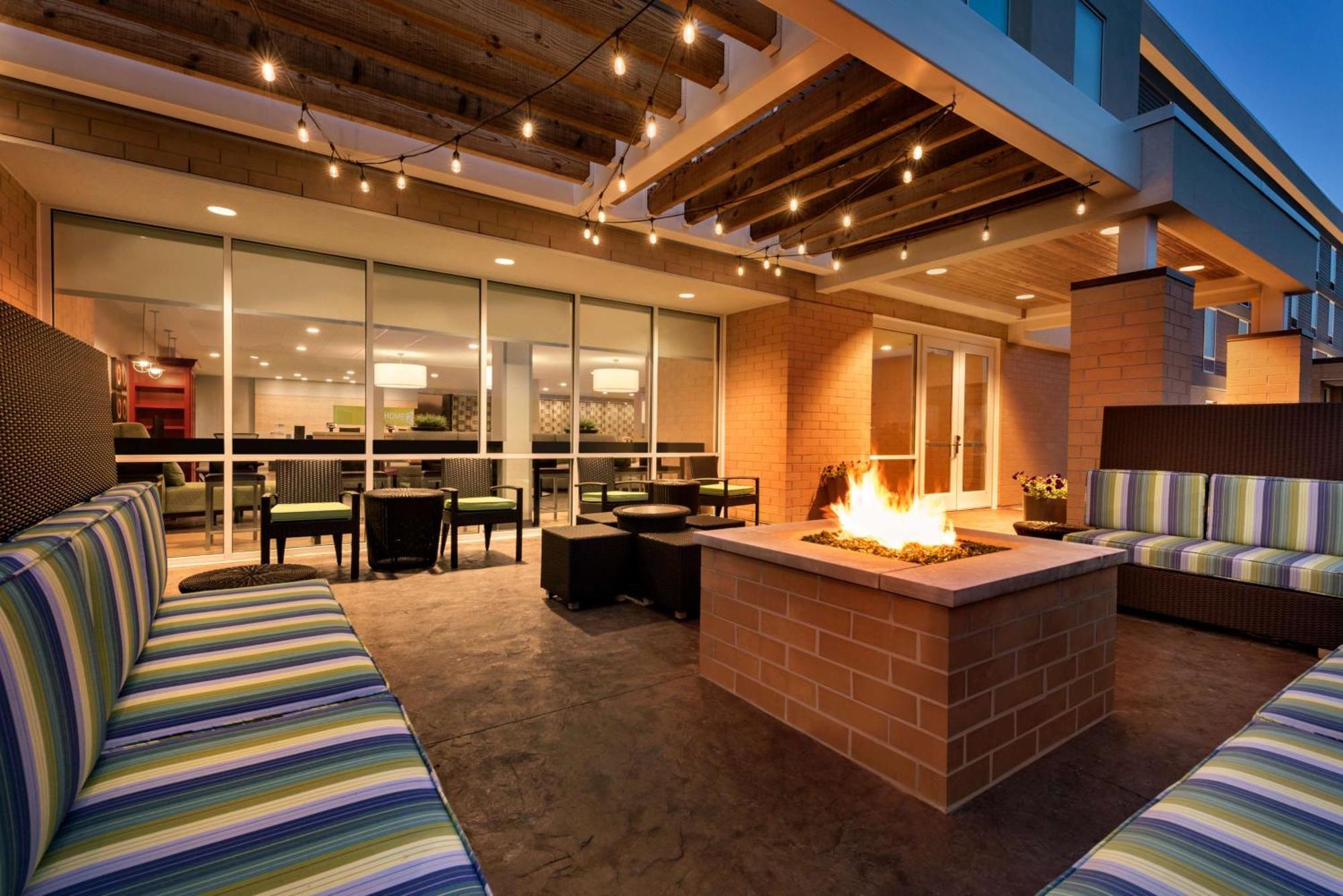 Home2 Suites By Hilton Menomonee Falls Milwaukee Exterior photo